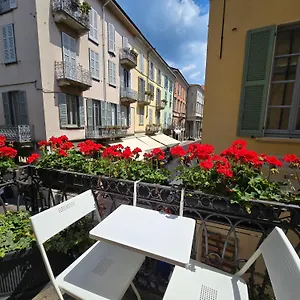 Russomanno , Côme Italie